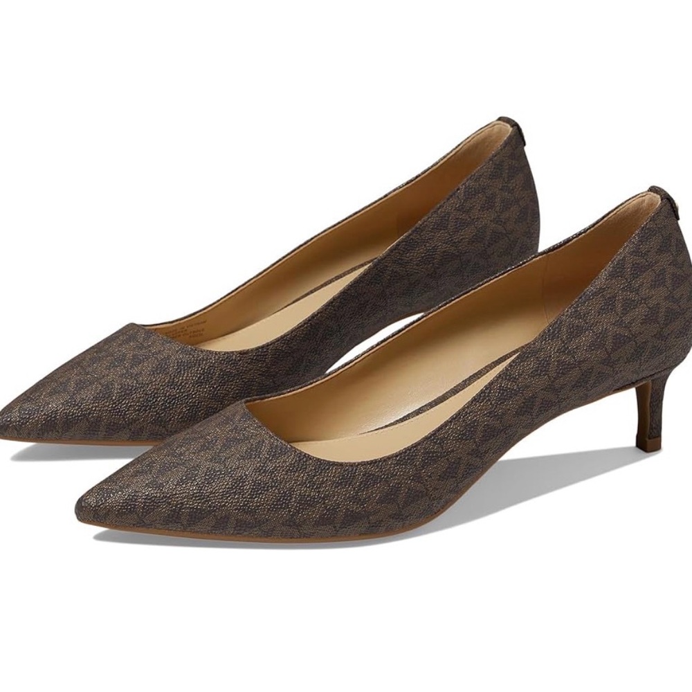 MICHAEL Michael Kors Alina
Flex Kitten Pump (Brown) Size8,new